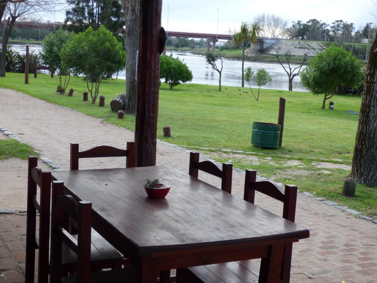 Cabanas Rio Quequen Gubbio Ngoại thất bức ảnh